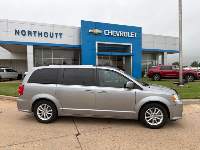 2019 Dodge Grand Caravan SXT in Silver — front three-quarter view