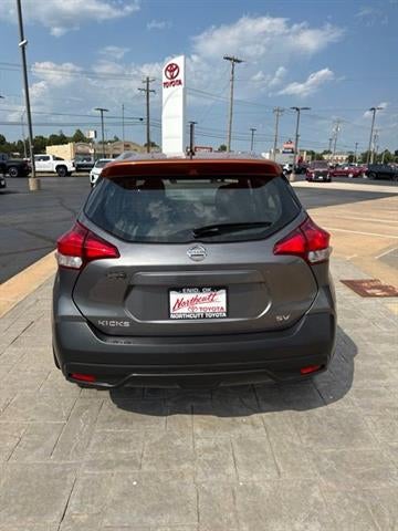 2019 Nissan Kicks — rear three-quarter view