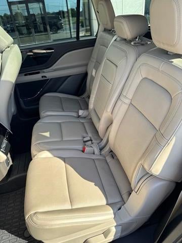 2023 Lincoln Aviator — detail view